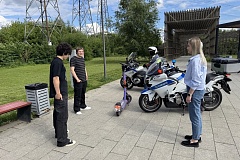 Госавтоинспекция ЮАО совместно с ООДУУПиПДН проводит профилактическую работу с несовершеннолетними