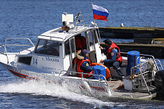 Работа спасателей на воде в майские праздничные дни